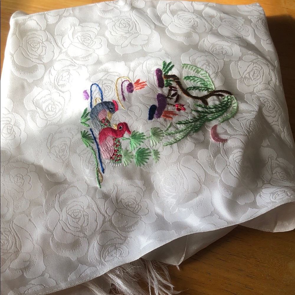 Embroidered spring silk White Floral Scarf